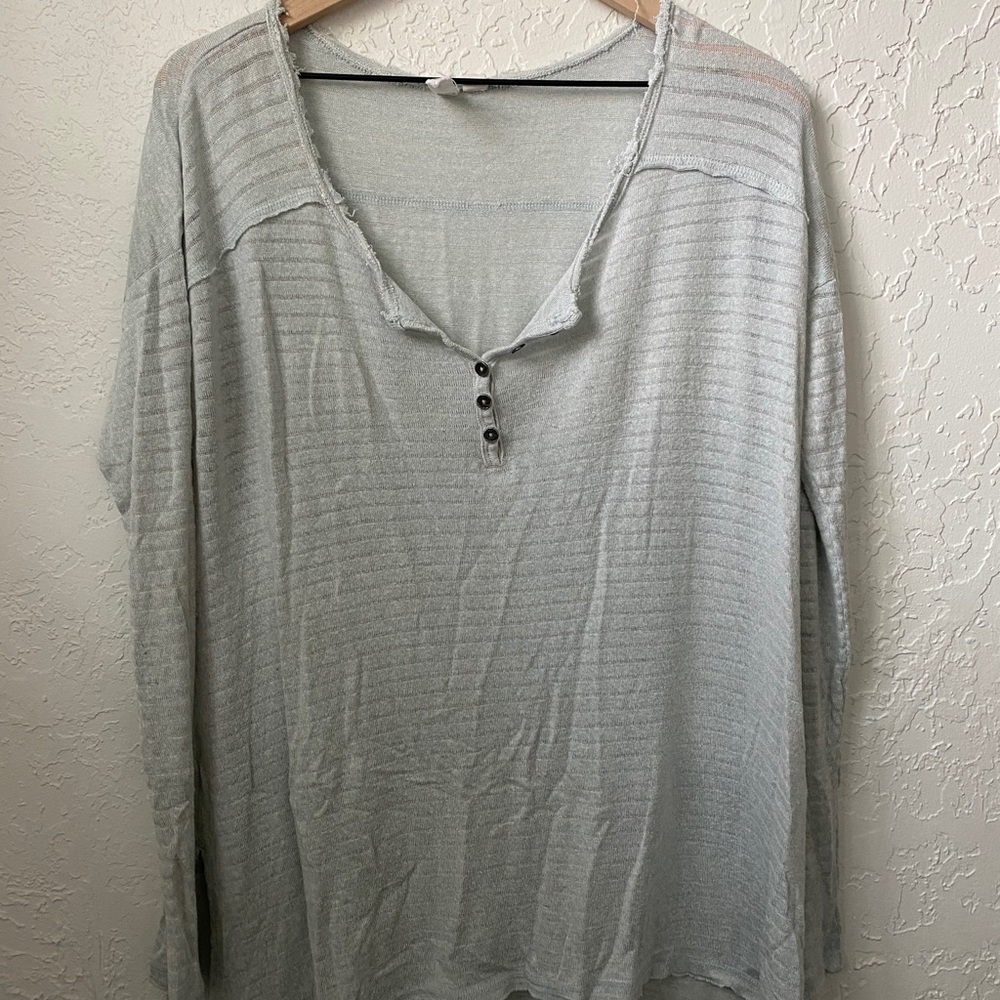 Tops sleeve sheer top.